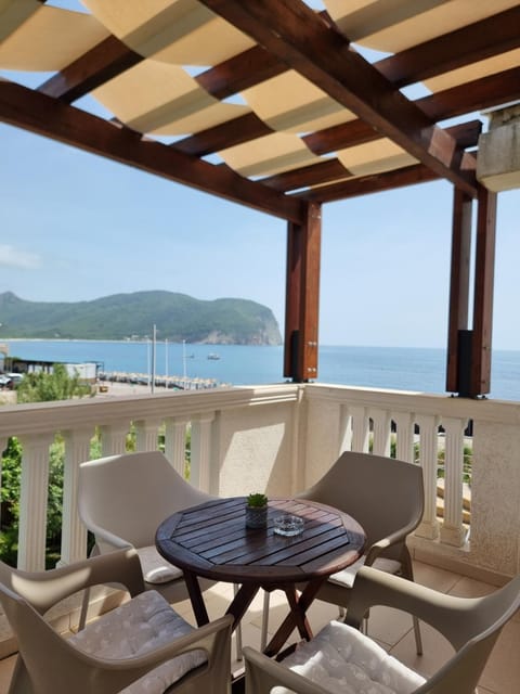 Day, Natural landscape, View (from property/room), Balcony/Terrace, Seating area, Sea view