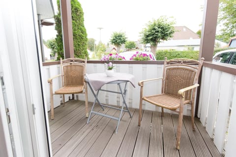 Haus Strandeck Bed and Breakfast in Zingst