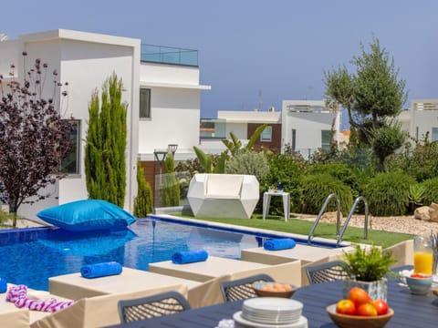 Milos lifestyle villa H30 House in Protaras