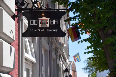 Hotel Stadt Hamburg Hôtel in Heiligenhafen