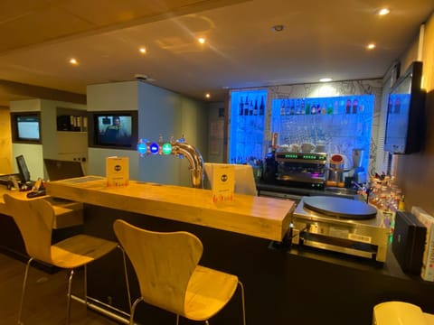 Lounge or bar
