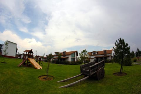 Cabañas Molino del Rey House in State of Michoacán