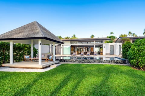 Patio, Day, Natural landscape, Swimming pool