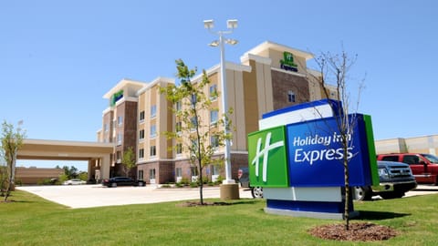 Holiday Inn Express Covington-Madisonville, an IHG Hotel Hotel in Covington