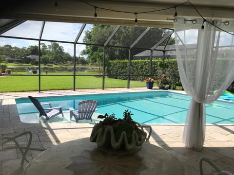 In the Heart of Naples, Suite with Lake & Pool Vacation rental in East Naples
