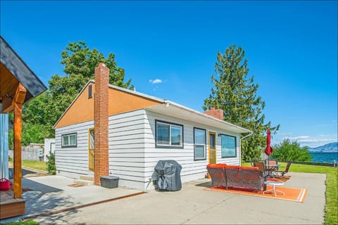 Lake Level Cabin Casa in Oroville