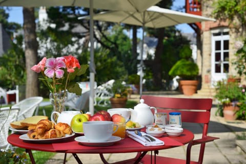 Balcony/Terrace, Food and drinks, Food, Breakfast, Continental breakfast, Buffet breakfast