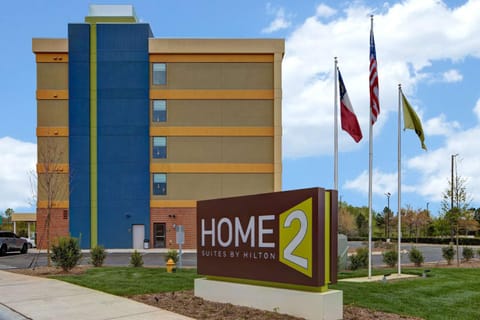 Home2 Suites By Hilton Charlotte Northlake Hotel in Huntersville