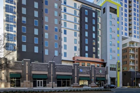 Home2 Suites By Hilton Charlotte Uptown Hotel in Charlotte