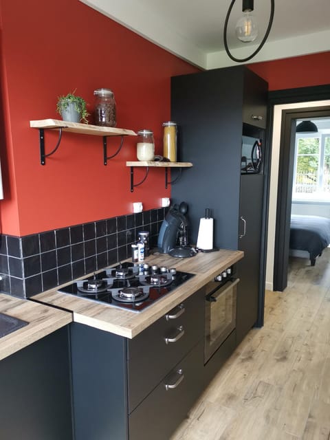 Kitchen or kitchenette, Meals, Non alcoholic drinks