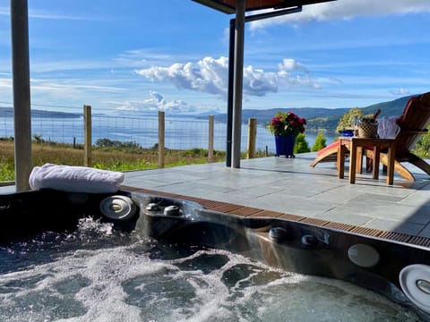 Hot Tub, View (from property/room), Balcony/Terrace, Sea view