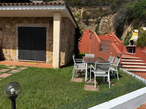 Property building, Dining area, Garden view