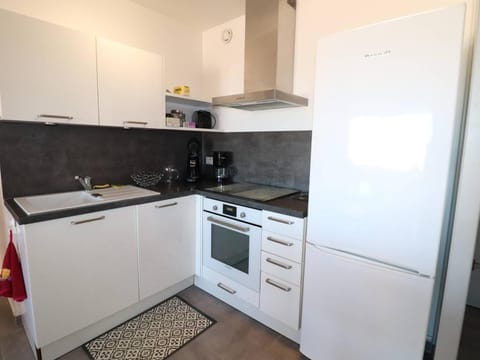 Splendide 3 pièces climatisé avec 3 terrasses, proche mer, parking sécurisé - FR-1-307-135 Apartment in Le Grau-du-Roi