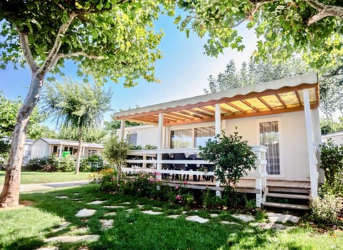 Property building, Patio, Garden view