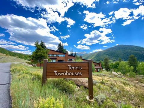 Ironwood 2988 by SummitCove Lodging House in Keystone