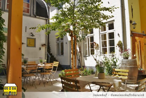 Das Gelbe Haus - Drei besondere Ferienwohnungen Apartamento in Flensburg