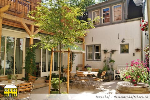 Das Gelbe Haus - Drei besondere Ferienwohnungen Appartamento in Flensburg