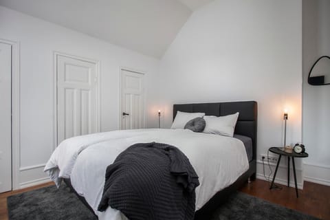 Sudurgata - Luxury Dream Apartment Condo in Reykjavik