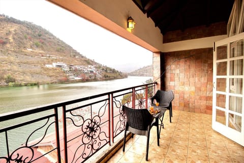 Neelesh Inn- A Luxury Lake View Hotel- 20 kms from Nainital Resort in Uttarakhand