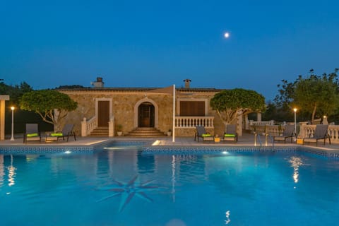 Villa Arhu Villa in Llevant