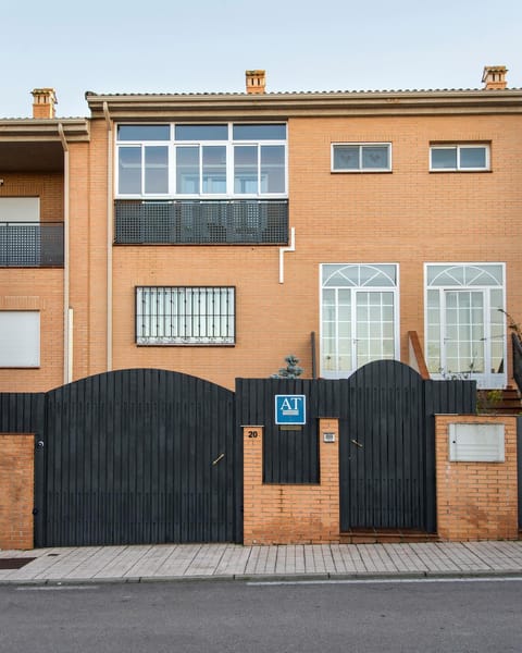 Facade/entrance, Street view