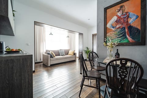 Living room, Dining area