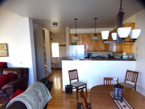 Anemone Townhome 3 bed 3 bath HTAT Chalet in Dillon