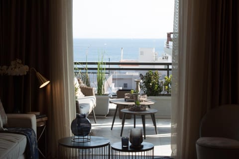 Sea view super romantic apartment Condo in South Athens
