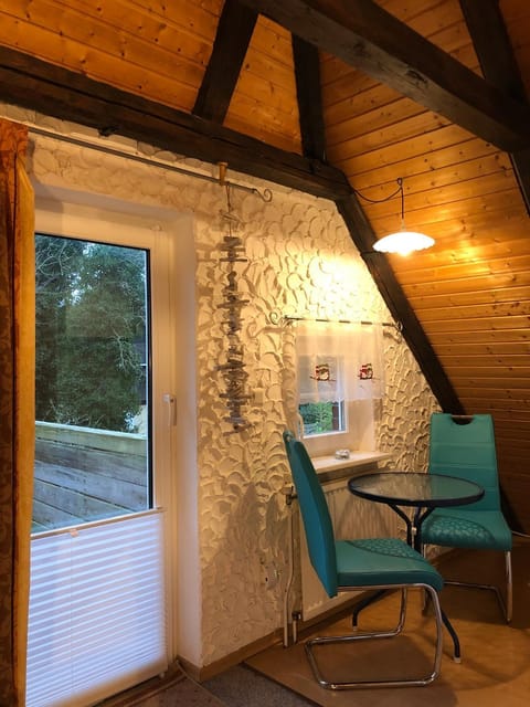 Other, Photo of the whole room, Decorative detail, Garden view