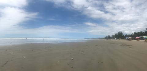 CAMPO y PLAYA OLON HACIENDAS Moradia in Santa Elena Province