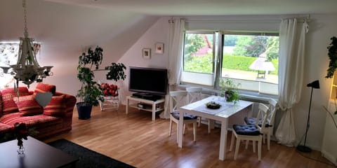 Charmante Ferienwohnung 3 Zimmer Kueche Bad zentrale Lage Apartment in Lower Saxony, Germany