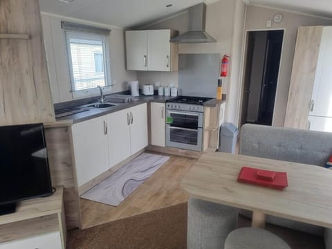 8 Berth 3 Bed PG213 on the Golden Palm Apartamento in Chapel Saint Leonards