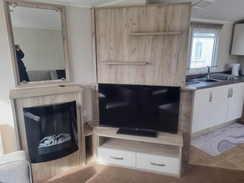 8 Berth 3 Bed PG213 on the Golden Palm Copropriété in Chapel Saint Leonards