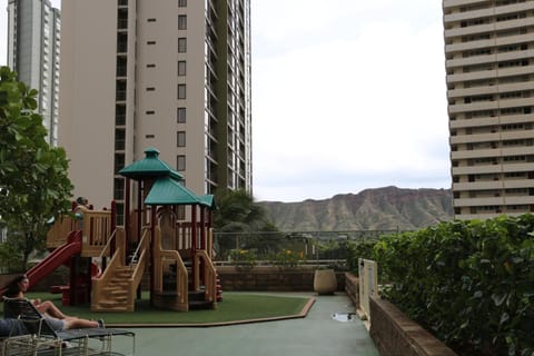Waikiki Banyan T1-3204 Apartment in Honolulu