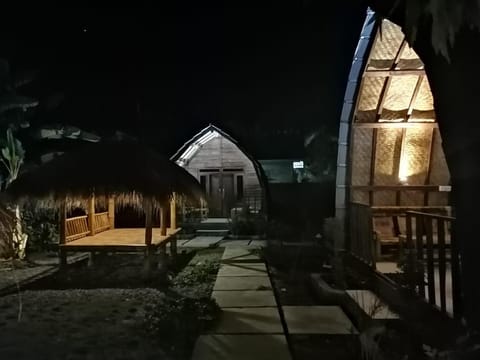 Bale Hostel Hostel in Pujut