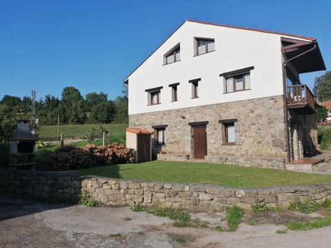 Casa Neira House in Asturias