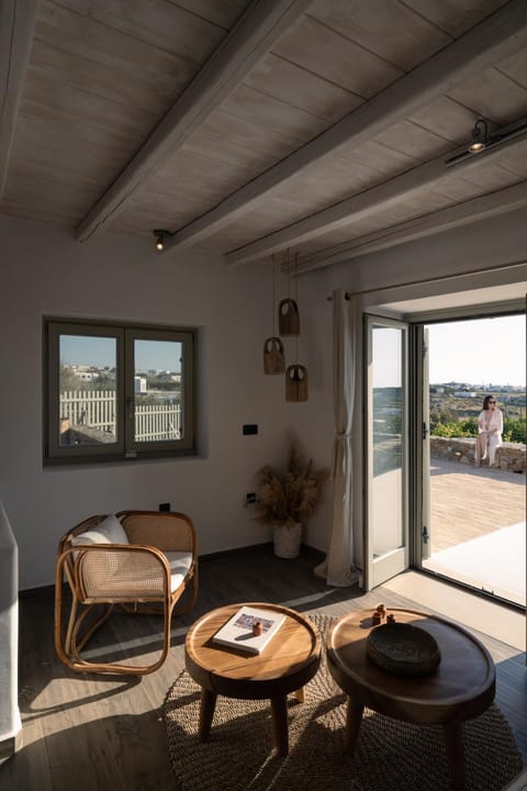 Seating area, City view, Garden view, Sea view