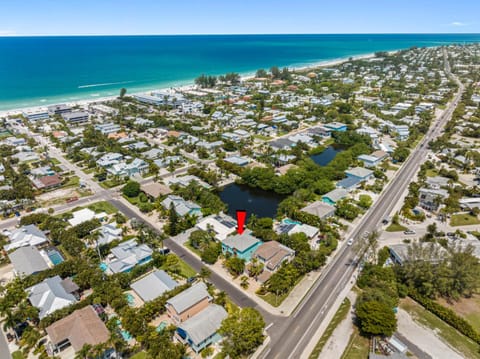 Property building, Bird's eye view, Beach