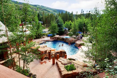 Springs 8838 by SummitCove Lodging House in Keystone