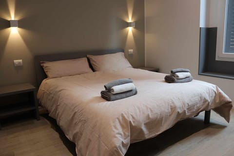 Bed, Winter, Photo of the whole room, Bedroom, Area and facilities