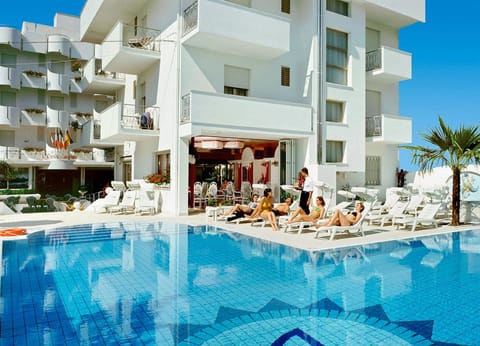 Swimming pool, Swimming pool, group of guests