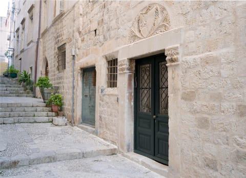 Apartment House Lina Condo in Dubrovnik