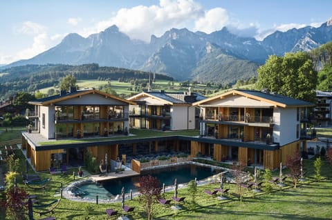 Property building, Spa and wellness centre/facilities