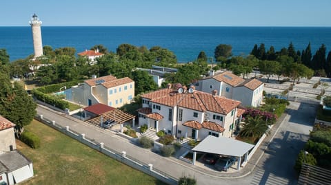 Facade/entrance, Bird's eye view, Beach, Sea view