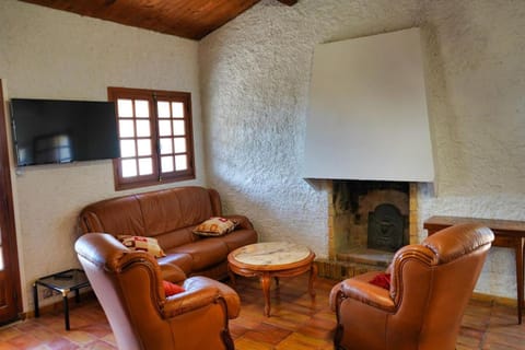 Mas Provençal climatisé à 10min à pied de la plage House in La Ciotat