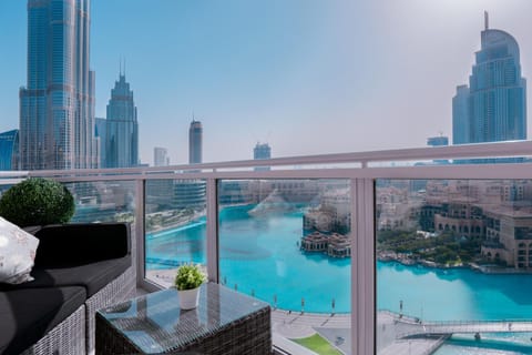 Elite Royal Apartment - Full Burj Khalifa and Fountain View - The Royal Condo in Dubai