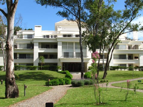 Property building, Day, Garden