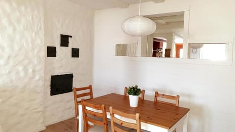 Dining area, kitchen