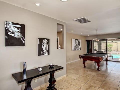 Kierland Villa · North Scottsdale Home w/Pool~Walk to Kierland Area Maison in Kierland