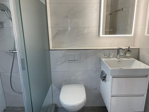 Shower, Toilet, Bathroom